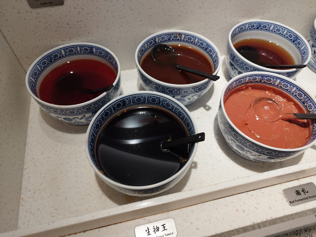 Beauty in The Pot - Condiments counter